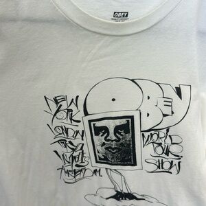 Used Obey T-shirt